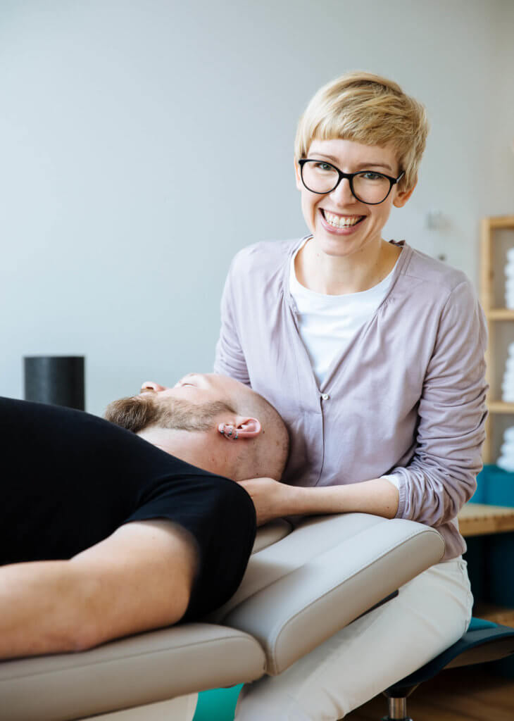 Osteopathie Julia Krzepek Behandlung